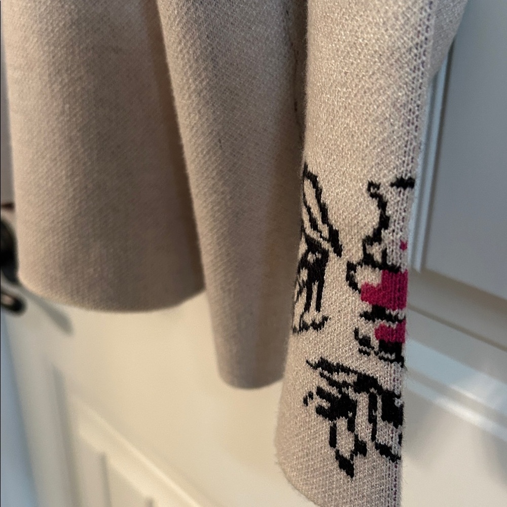 Tribal Cream Sweater with Pink Floral Design - Picture 7 of 8